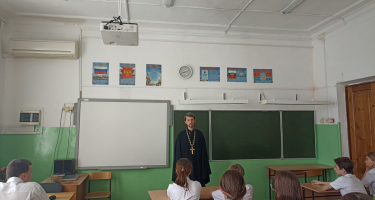 Отец Александр Шигалев рассказал ребятам о Евангельских событиях Страстного четверга